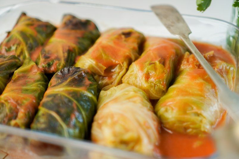 Голубцы без фарша, но с кукурузой и яйцом: рецепт для тех, кто уже все пробовал Голубцы без фарша, но с кукурузой и яйцом: рецепт для тех, кто уже все пробовал