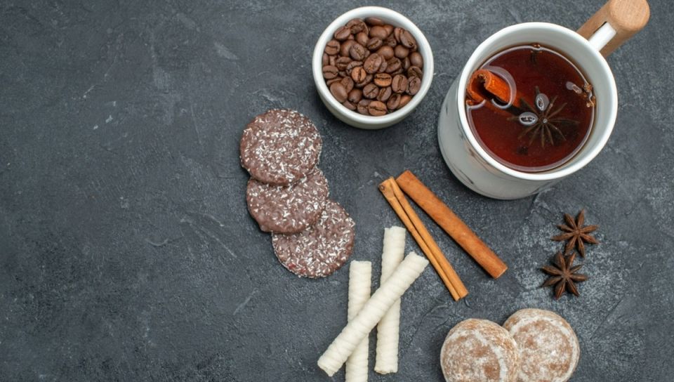 Чай и шоколад: естественная защита от вреда сидячего образа жизни