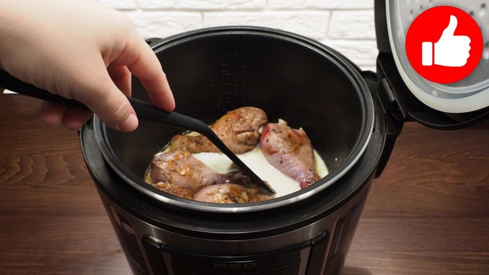 Курица в молочном соусе: вкусный простой рецепт для мультварки