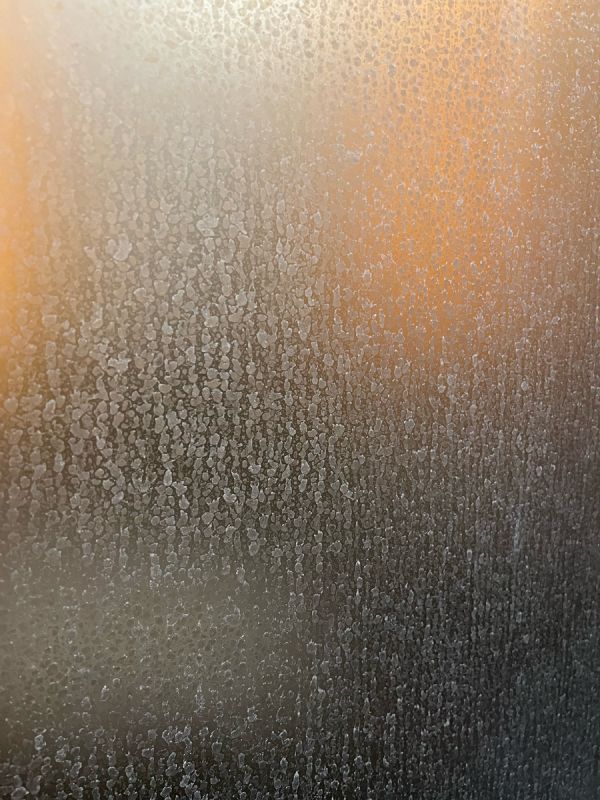 Чистота в каждой капле: испытание средства PURE на старом известковом налете