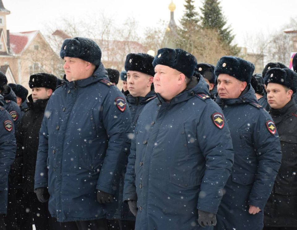 Полицейские Ненецкого АО перешли на зимнюю форму одежды