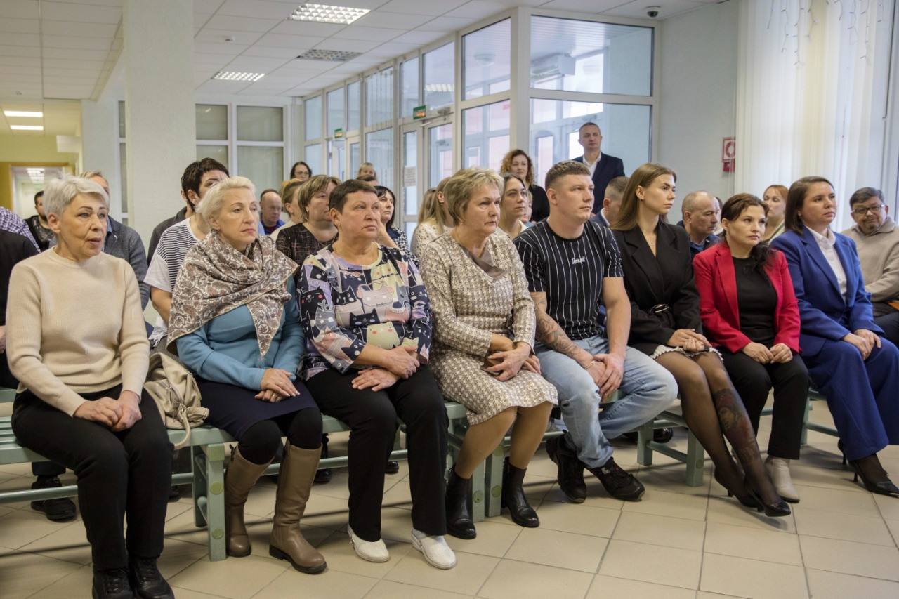 В Нарьян-Маре наградили работников спортивной школы олимпийского резерва «ТРУД» В Нарьян-Маре наградили работников спортивной школы олимпийского резерва «ТРУД»