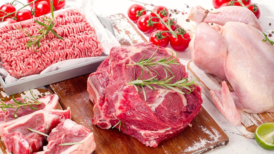 Смотрите на цвет: какое мясо можно есть каждый день без вреда для здоровья