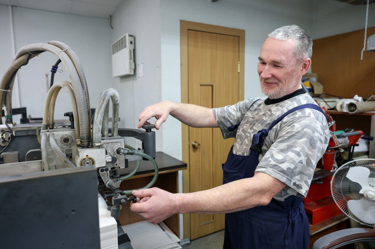 Ирина Гехт обсудила с коллективом Издательского дома НАО планы развития учреждения Ирина Гехт обсудила с коллективом Издательского дома НАО планы развития учреждения