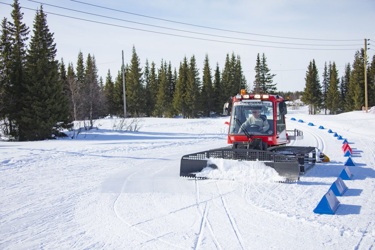 В Нарьян-Маре завершается подготовка лыжероллерной трассы к новому зимнему сезону