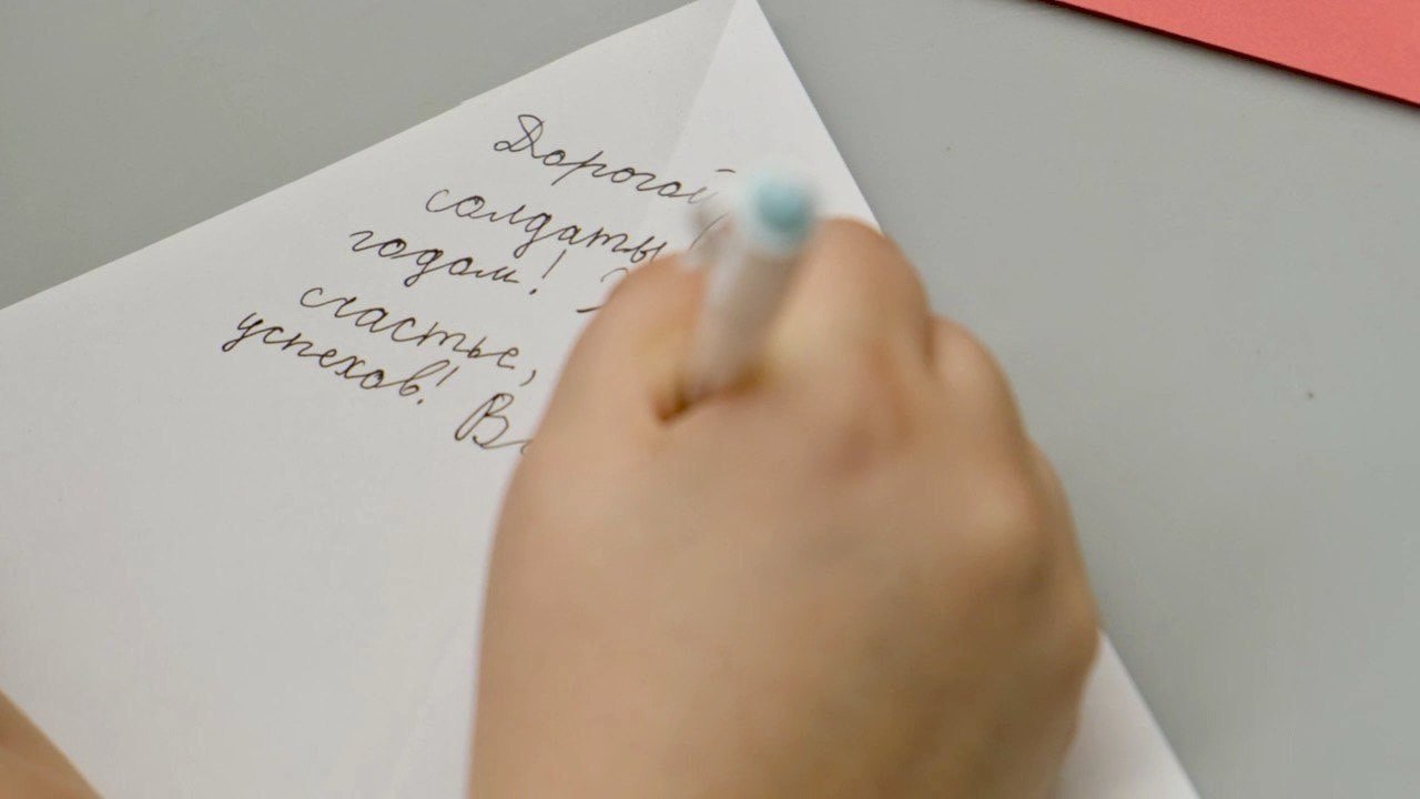 Школьники Ненецкого автономного округа поздравили Деда Мороза Школьники Ненецкого автономного округа поздравили Деда Мороза