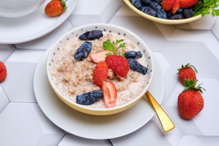 Завтрак с кашей: как простое утреннее блюдо может изменить ваше здоровье
