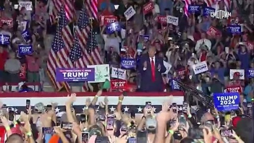 Задержка Дональда Трампа с обещанной публикацией материалов по делу Джеффри Эпштейна привела к конфликту с его сторонниками среди республиканцев и MAGA-активистов