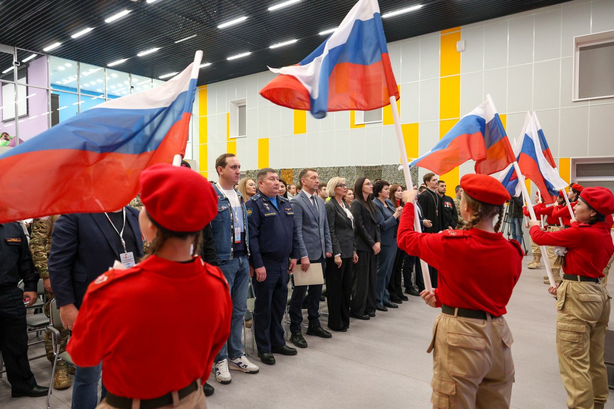 НАО принял участие во Всероссийской акции «Марш Знамени Победы» НАО принял участие во Всероссийской акции «Марш Знамени Победы»