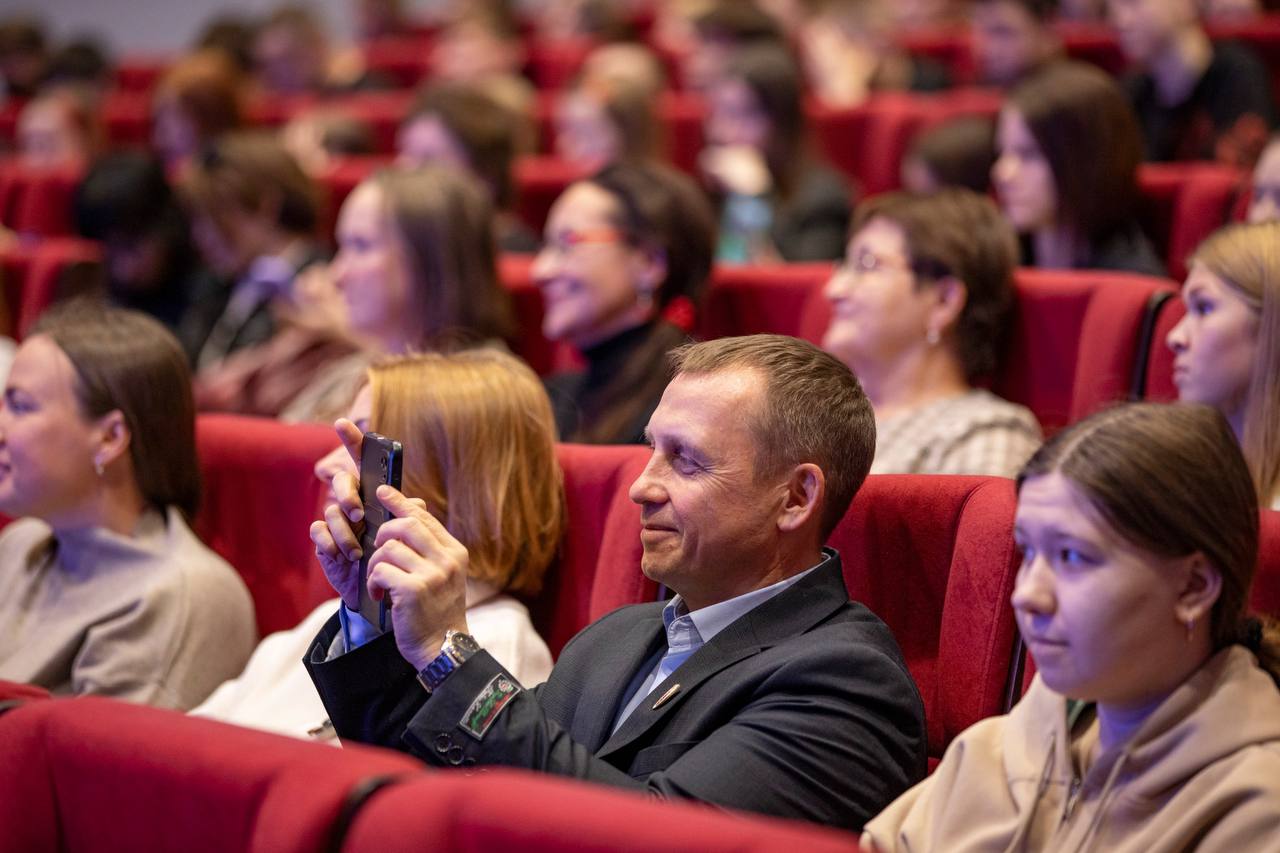 В Нарьян-Маре прошла встреча с российским актёром театра и кино Владимиром Стекловым В Нарьян-Маре прошла встреча с российским актёром театра и кино Владимиром Стекловым