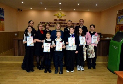 В НАО завершился региональный этап Всероссийского конкурса детского рисунка «Мои родители работают в полиции»