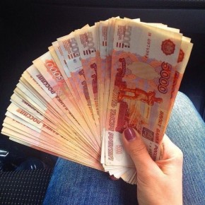 Новые правила социальных пособий: как изменится помощь для семей в России