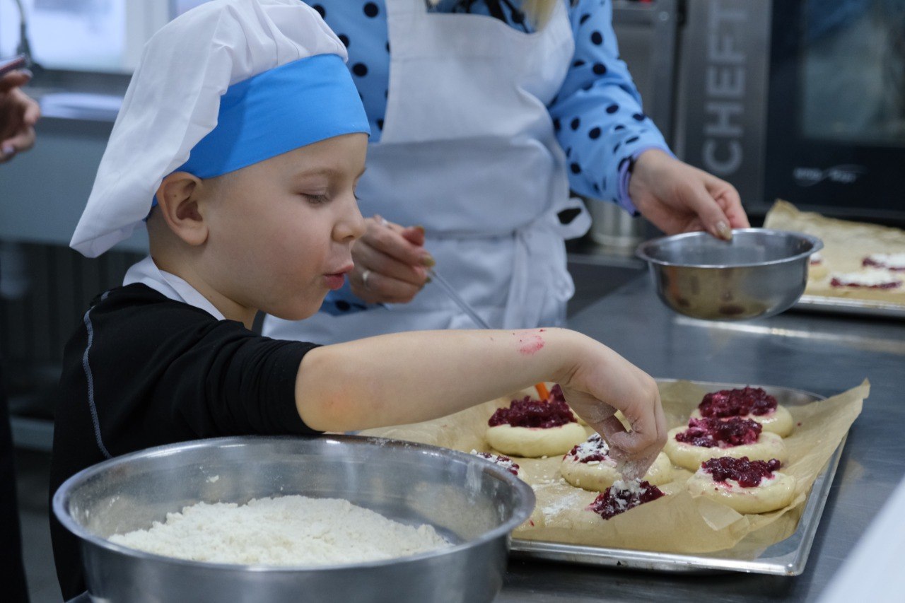 В преддверии Дня матери в Нарьян-Маре прошла акция «Вкус заботы» В преддверии Дня матери в Нарьян-Маре прошла акция «Вкус заботы»