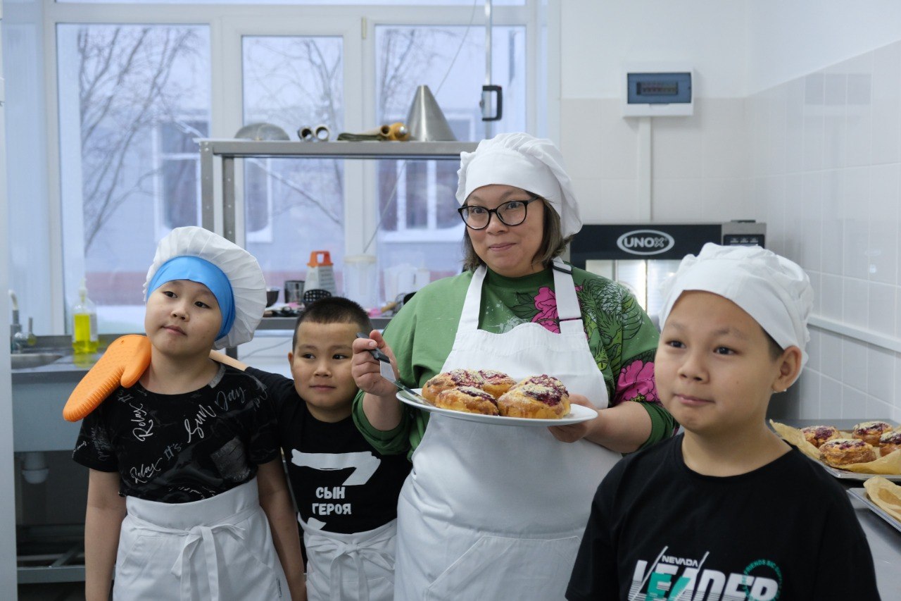 В преддверии Дня матери в Нарьян-Маре прошла акция «Вкус заботы» В преддверии Дня матери в Нарьян-Маре прошла акция «Вкус заботы»