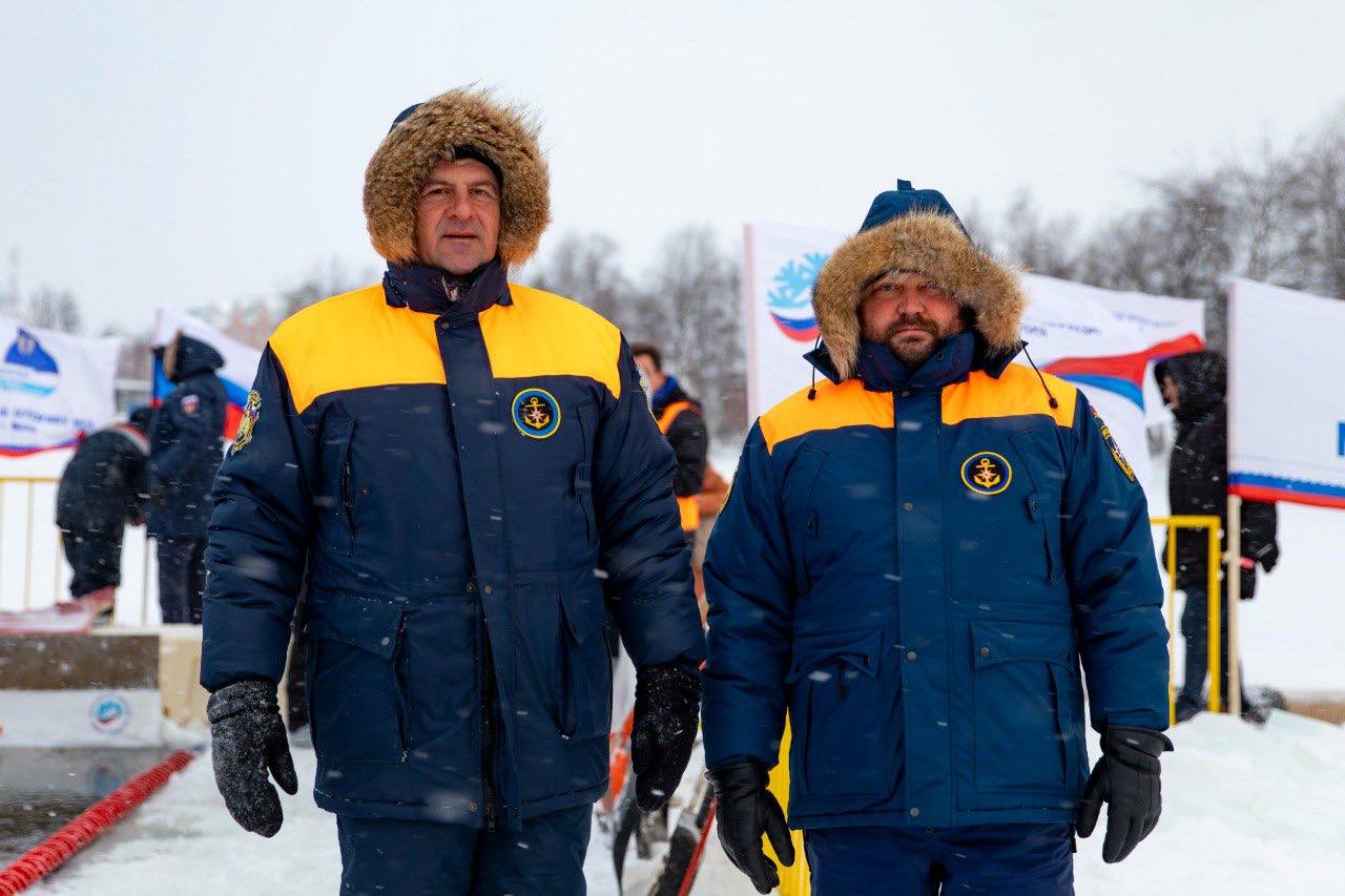День моржа в НАО отметили заплывами в ледяной воде День моржа в НАО отметили заплывами в ледяной воде