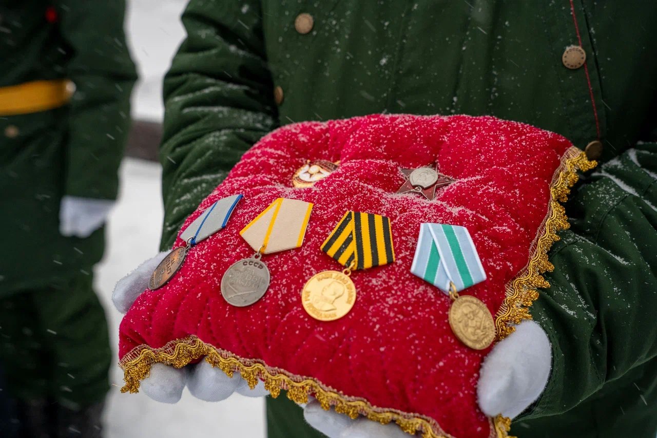 В НАО захоронили останки лётчиков, погибших в Великую Отечественную войну В НАО захоронили останки лётчиков, погибших в Великую Отечественную войну