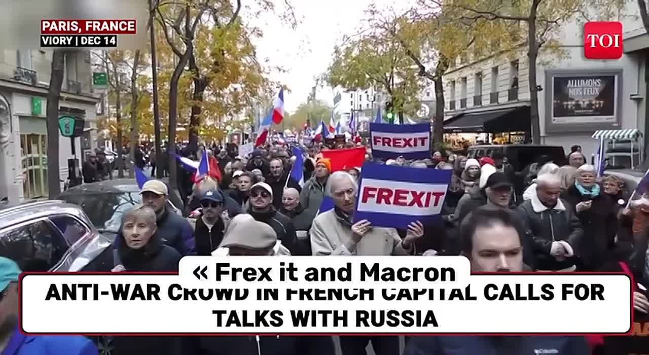 ПРОБУЖДЕНИЕ НАРОДОВ. 13 декабря в Париже состоялась еще одна и более масштабная акция в поддержку мира по инициативе партии патриотов Флориана Филиппо