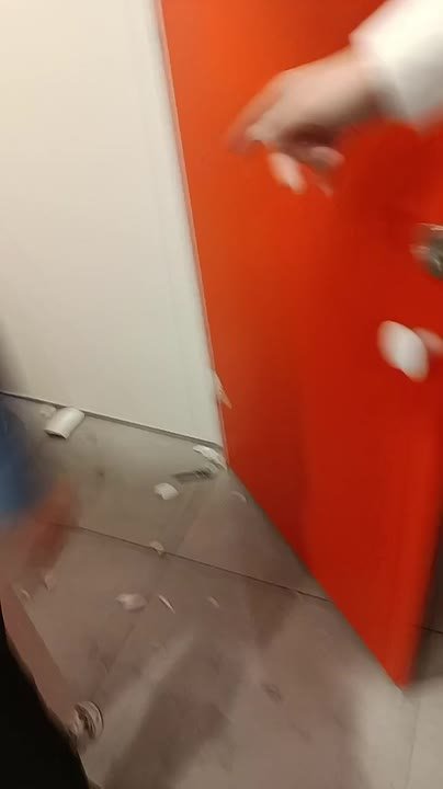 В подмосковных Химках шестиклассник взорвал школьный унитаз петардой