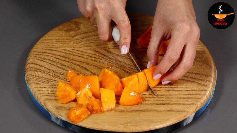 Секреты приготовления бисквита «Финансье» с хурмой и воздушным кремом