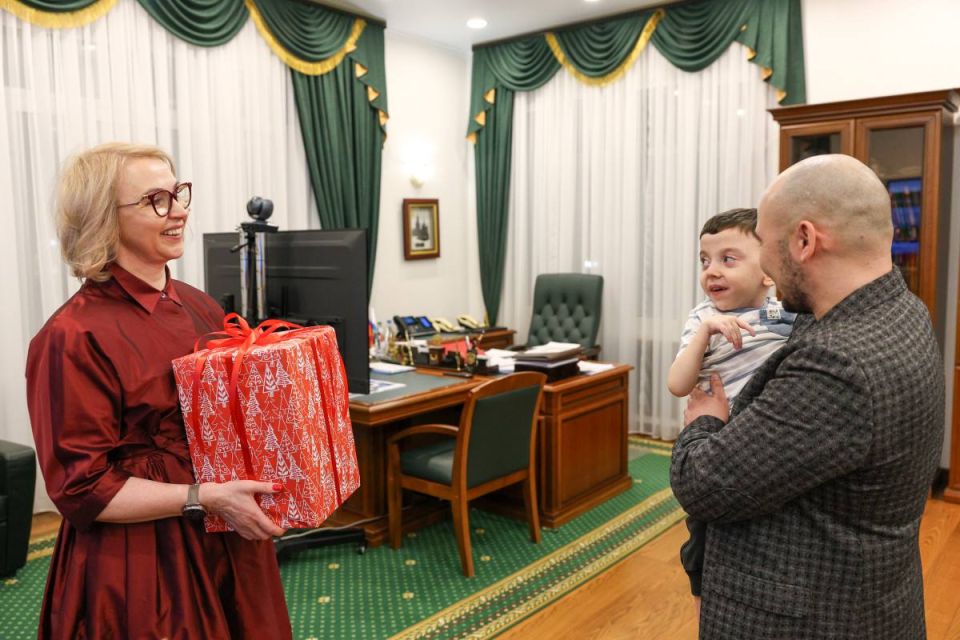 Ирина Гехт исполнила мечту восьмилетнего Михаила Беляева из посёлка Красное