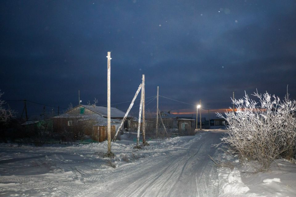 В посёлке Нельмин Нос продолжается реконструкция ЛЭП