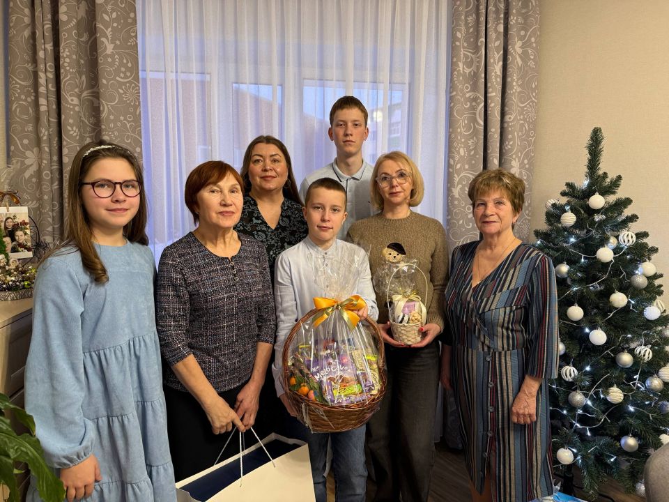 Ирина Гехт навестила семью участника СВО Павла Канева