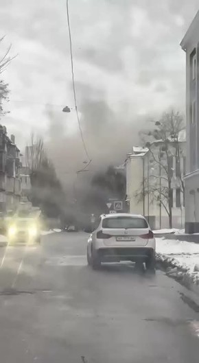 Хохлы заявляют о прилёте двух ракет Искандера, но самой ракеты что-то не видно