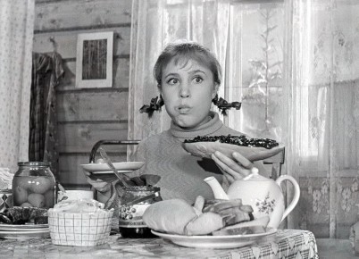 Сладкие мгновения советского кинематографа: хиты и лакомства