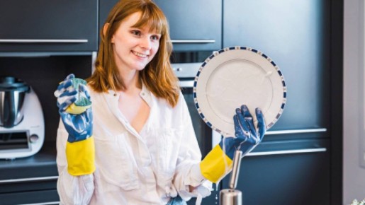 Об этом знает 1 хозяйка из 10: вот в чем секрет губок с разноцветным жестким слоем