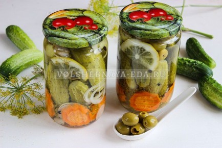 Пикантные огурцы с оливками: идеальная закуска на зиму