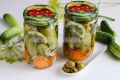Пикантные огурцы с оливками: идеальная закуска на зиму