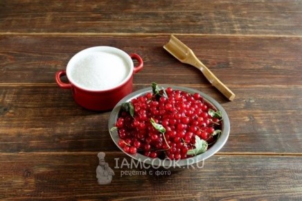 Удивительно простое варенье из красной смородины за 5 минут, держится как джем