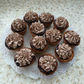 Нежные корзиночки с джемом и кремом: легкий рецепт для каждого