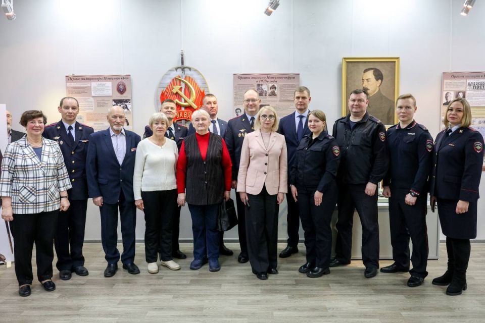 � ������-���� ��������� �������� ������� �������: ������� � ��������������