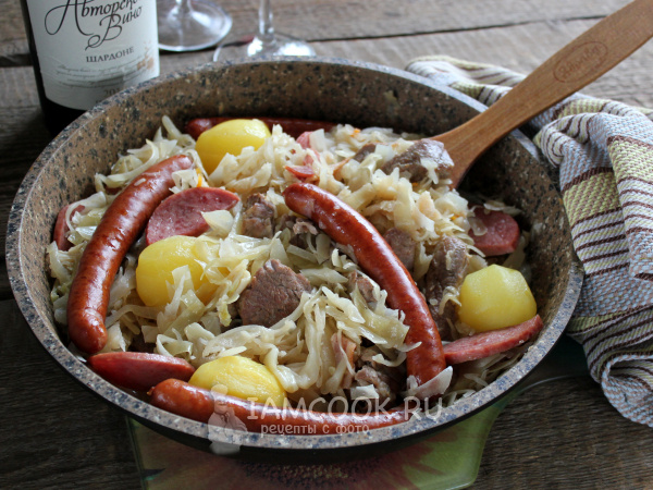 Шукрут: наивкуснейшее сочетание квашеной капусты, мяса и картошки для уютного обеда
