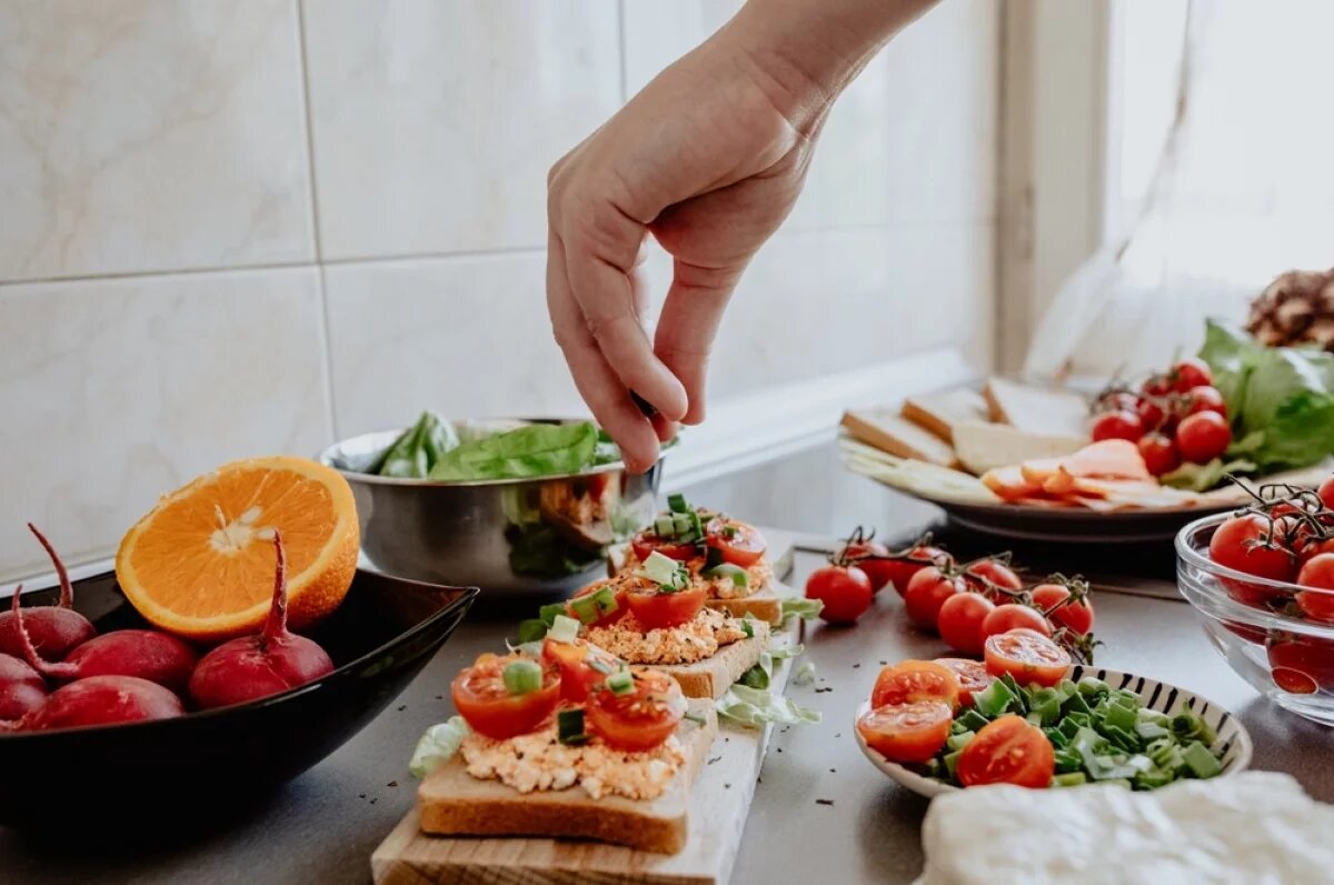 Продукты, помогающие справиться со стрессом: что стоит включить в рацион