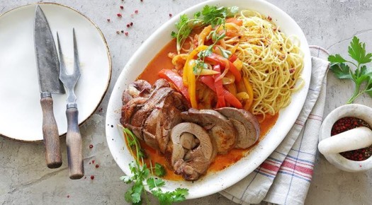 Необычное лечо с индейкой для гурманов