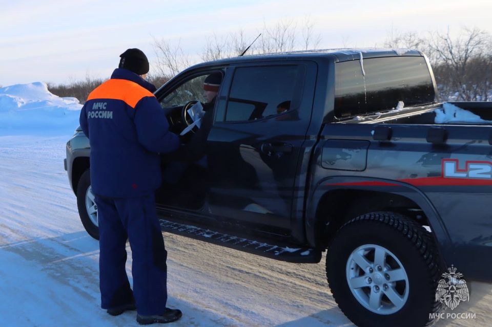 Сотрудники центра ГИМС провели профилактический рейд у протоки Казённая Виска
