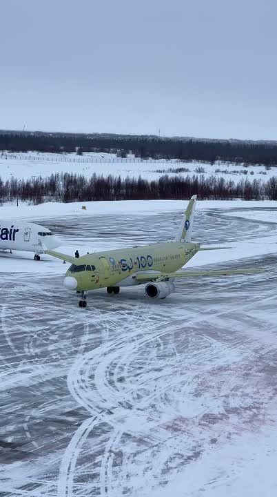 � ������-���� ����������� SJ-100