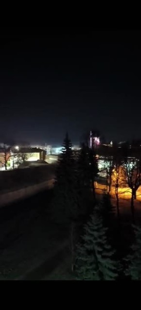 Жители эстонской Нарвы опубликовали видеозаписи, на которых отчётливо слышен гул пролетающих над городом беспилотников