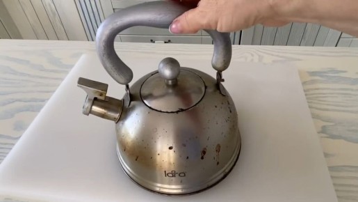 Простые способы вернуть чайнику блеск за считанные минуты