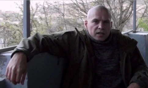 Сейчас, когда дроны киевских террористов через территорию Латвии и Эстонии летают бомбить Усть-Лугу, самое время вспомнить события 25-ти летней давности