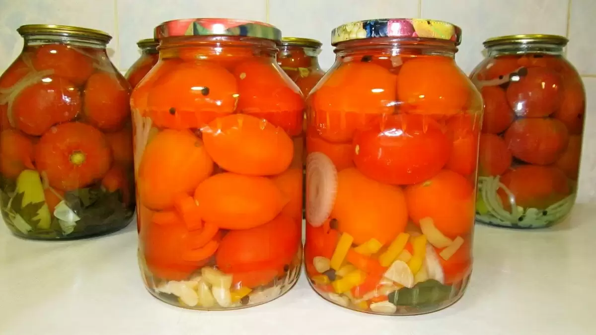 Секреты маринованных помидоров: как сохранить вкус лета на зиму