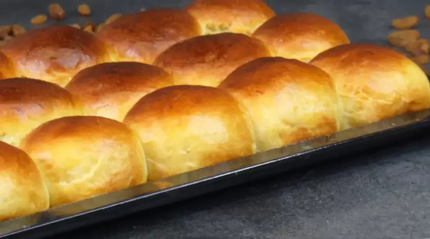 Простой и вкусный рецепт недорогих булочек: идеальный завтрак для всей семьи
