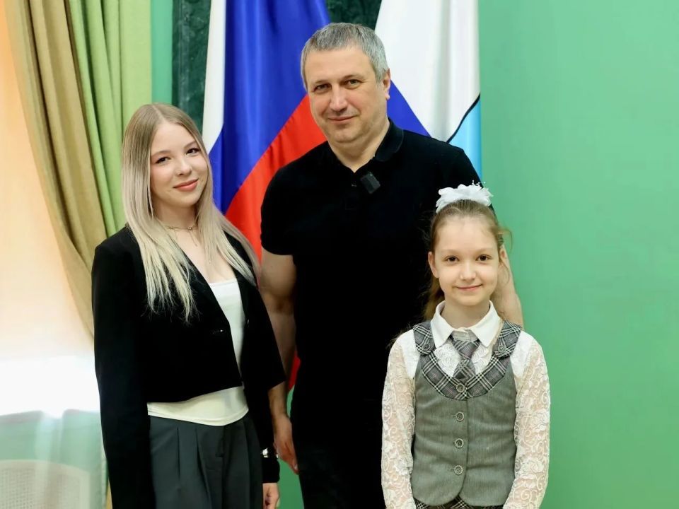 вдохновляющая встреча: как юные блогеры задавали серьезные вопросы Ивану Носкову вдохновляющая встреча: как юные блогеры задавали серьезные вопросы Ивану Носкову
