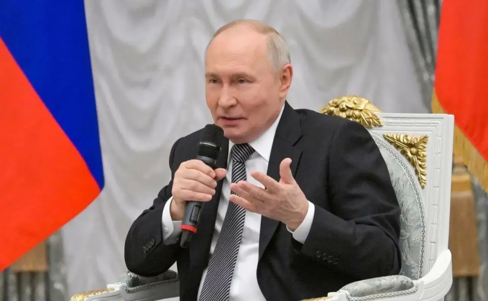 Владимир Путин встретился с выпускниками программы «Время героев», аналог которой реализуется в НАО Владимир Путин встретился с выпускниками программы «Время героев», аналог которой реализуется в НАО
