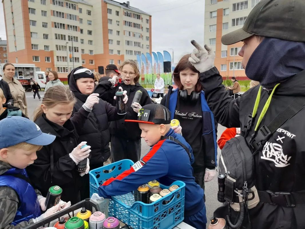 Ирина Гехт: Городской фестиваль «Теплое лето в Нарьян-Маре» продолжает радовать жителей и гостей заполярной столицы яркими событиями Ирина Гехт: Городской фестиваль «Теплое лето в Нарьян-Маре» продолжает радовать жителей и гостей заполярной столицы яркими событиями