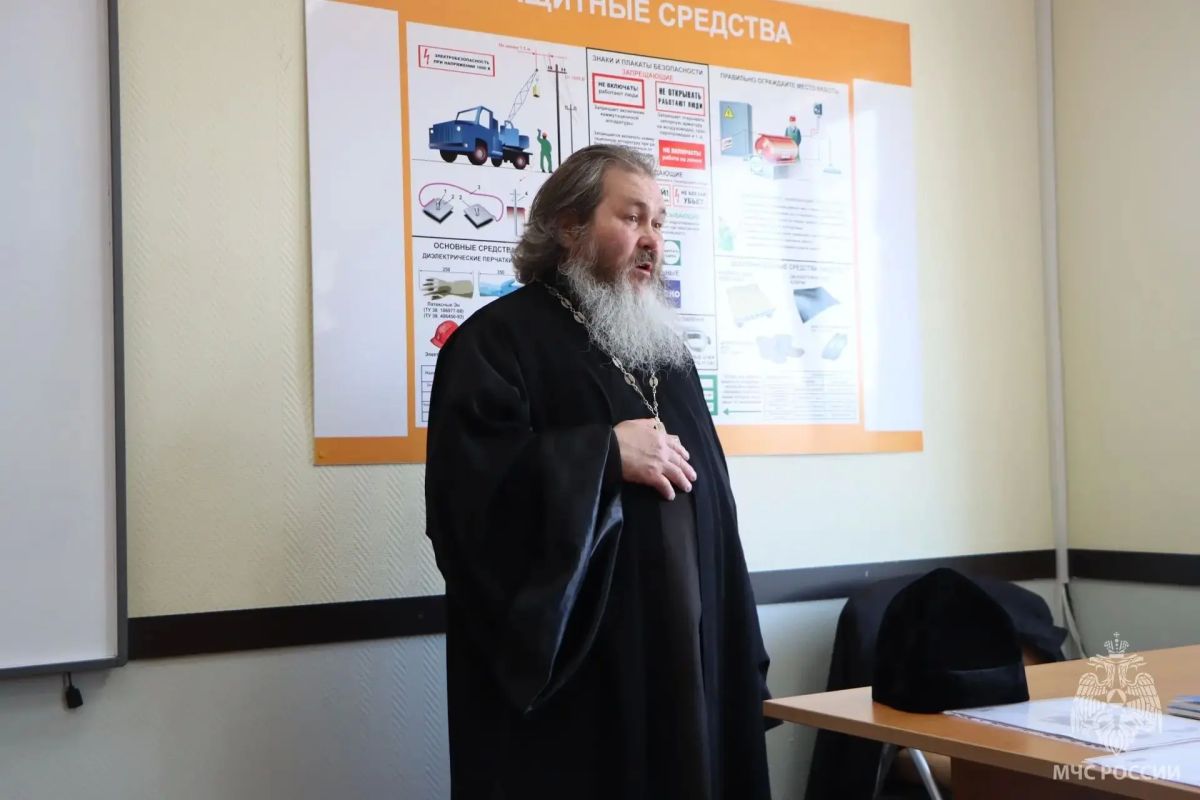 Профилактическая беседа. В пожарно-спасательной части ФПС I разряда по охране города Нарьян-Мара состоялась профилактическая беседа с личным составом Профилактическая беседа. В пожарно-спасательной части ФПС I разряда по охране города Нарьян-Мара состоялась профилактическая беседа с личным составом