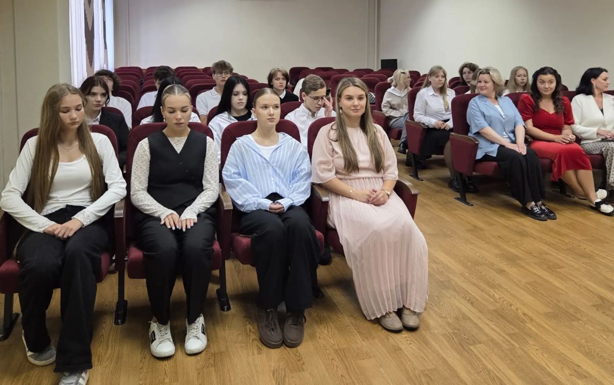 В День знаний состоялось открытие новых кадетских классов Следственного комитета России В День знаний состоялось открытие новых кадетских классов Следственного комитета России