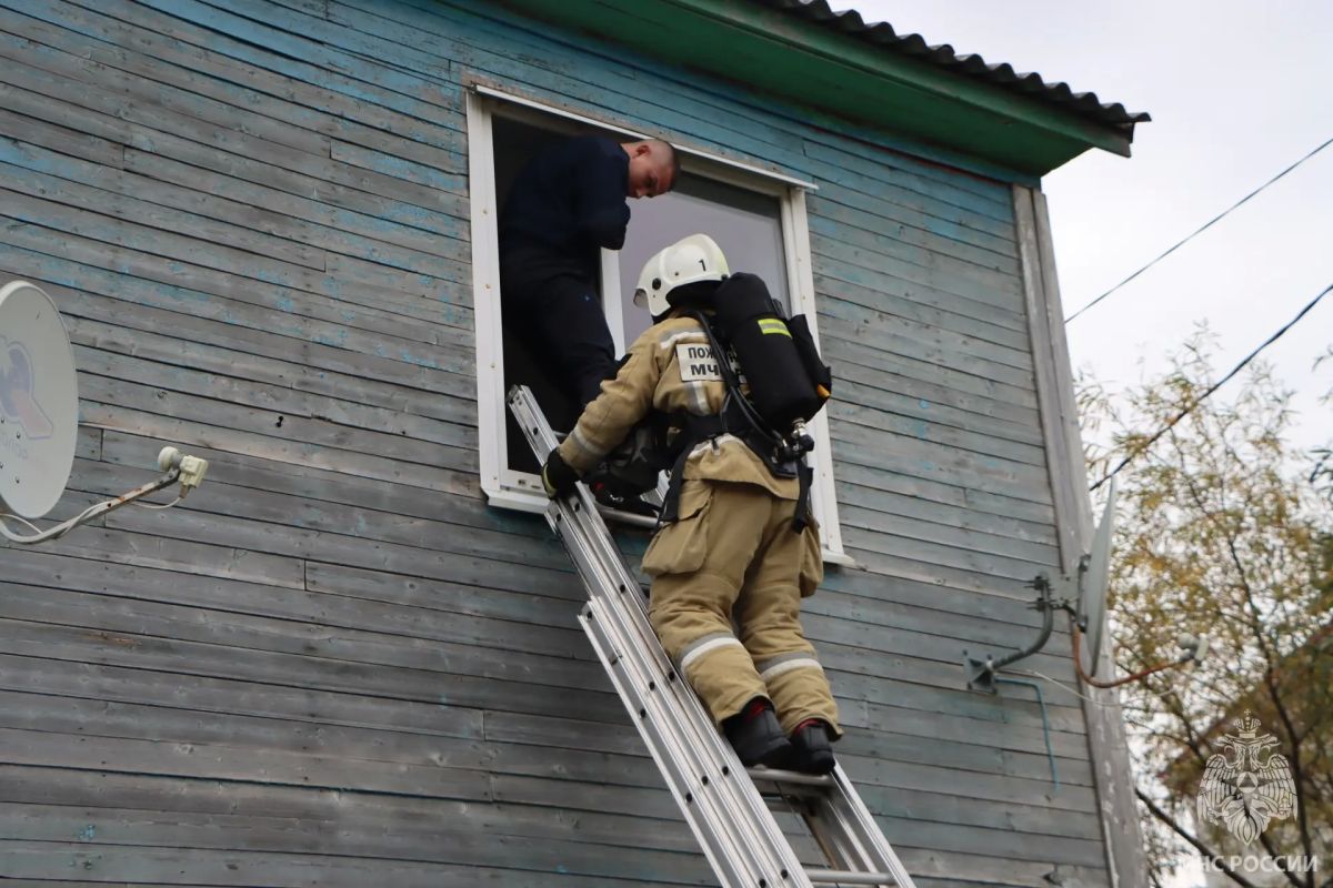 В Нарьян-Маре прошли демонстрационные пожарно-тактические учения В Нарьян-Маре прошли демонстрационные пожарно-тактические учения